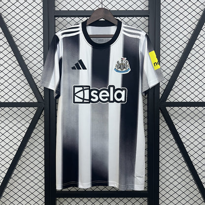 NEWCASTLE UNITED PRIMERA EQUIPACIÓN 25/26