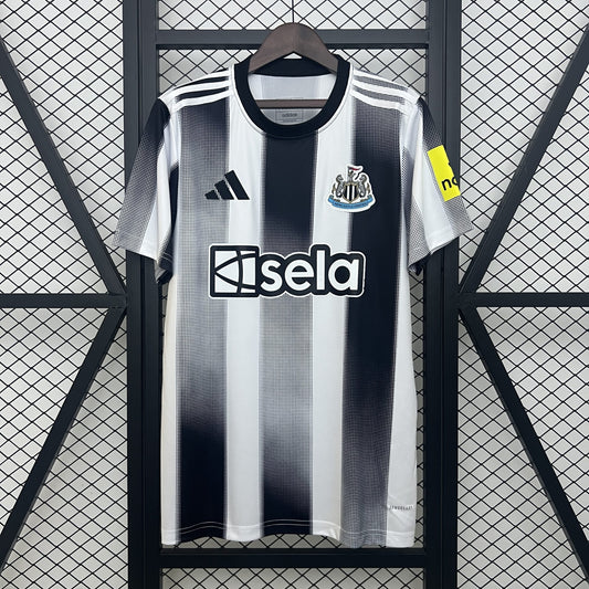 NEWCASTLE UNITED PRIMERA EQUIPACIÓN 25/26